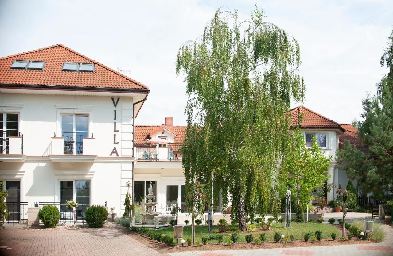 Отель Hotel Villa Hubertus Kutno Кутно-12